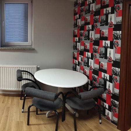 New York Apartament By Karl Radom Buitenkant foto